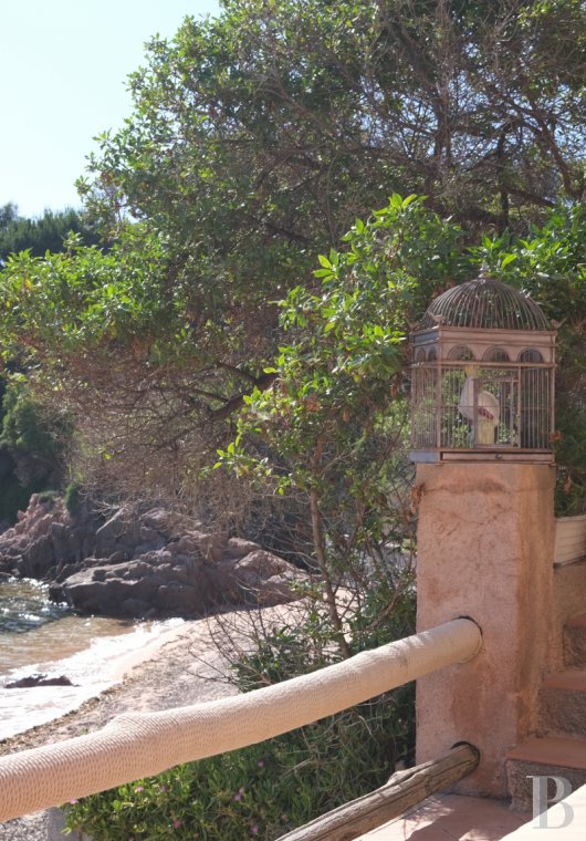 En Corse, dans le golfe d’Ajaccio, un simple cabanon devenu une perle rare - photo  n°28