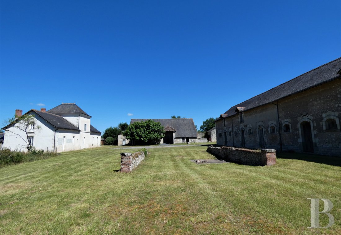 vieilles maisons francaises centre val de loire   - 1