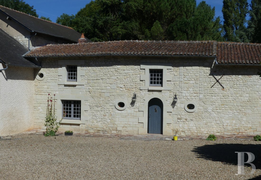 maisons de caractere a vendre poitou charentes   - 2