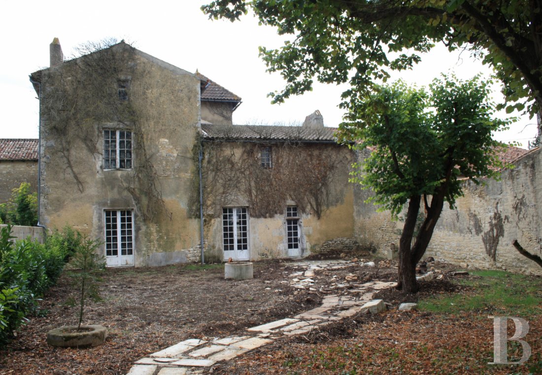 maisons de caractere a vendre poitou charentes   - 1