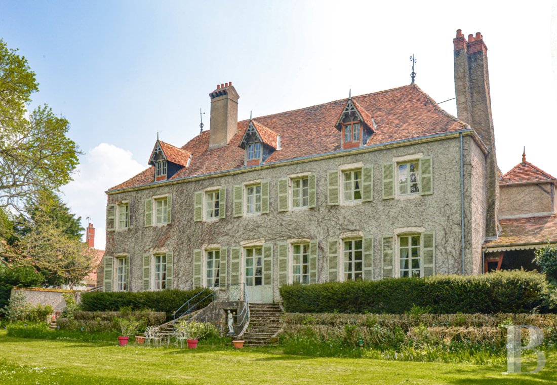 demeures à vendre - bourgogne - À une demi-heure de Beaune, une maison de maître du début du 19e s. et son parc de près de 5 000 m²