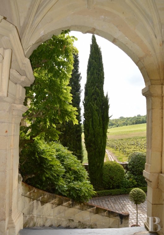 En Anjou, non loin de la Loire, un manoir Renaissance et ses jardins classés - photo  n°3