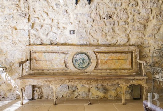 À Barjols, dans le Var, au cœur de la Provence verte, une maison de famille du 17e siècle entourée d’oliviers et de chênes truffiers - photo  n°11