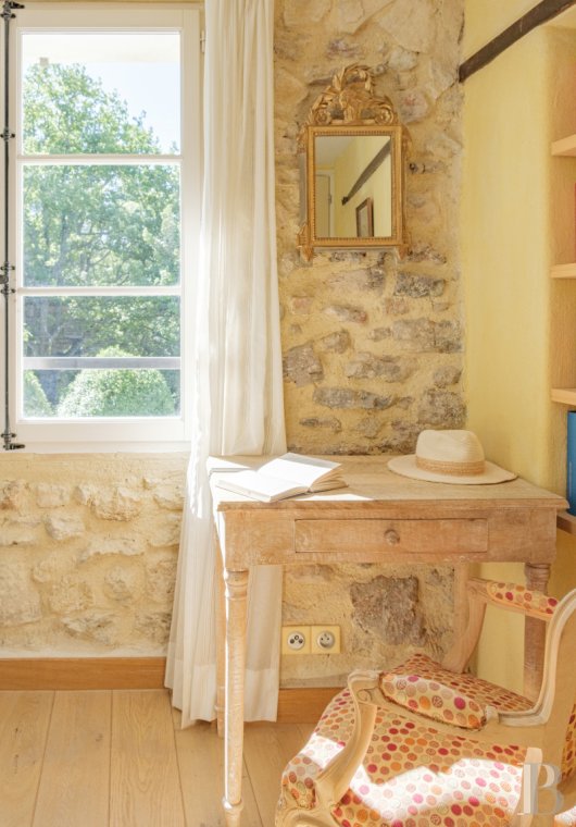 À Barjols, dans le Var, au cœur de la Provence verte, une maison de famille du 17e siècle entourée d’oliviers et de chênes truffiers - photo  n°26