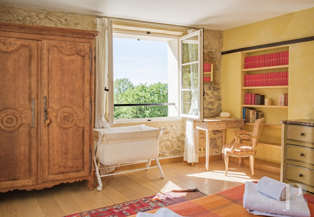 À Barjols, dans le Var, au cœur de la Provence verte, une maison de famille du 17e siècle entourée d’oliviers et de chênes truffiers - photo  n°27