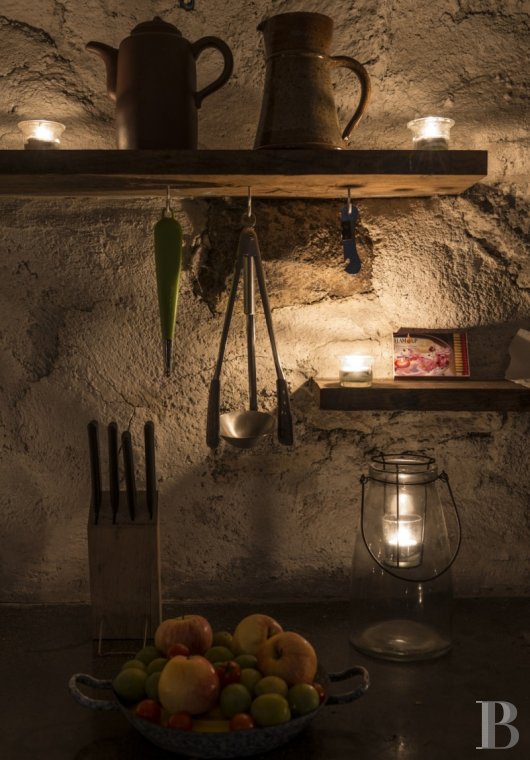 Dans le Parc naturel des volcans d’Auvergne, à 1500 m au-dessus de la vallée de la Cère,  un buron transformé en gîte pour contempler la nature - photo  n°12