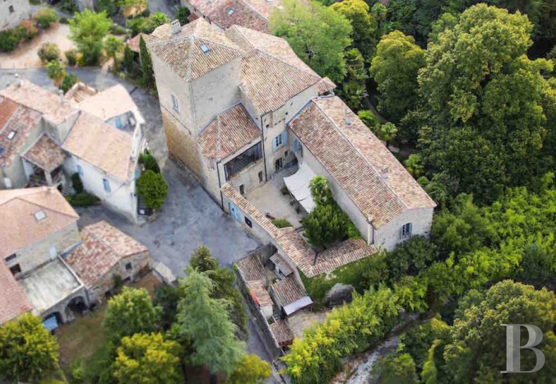 En Ardèche, un petit château de village et son «Jardin remarquable»  - photo  n°1
