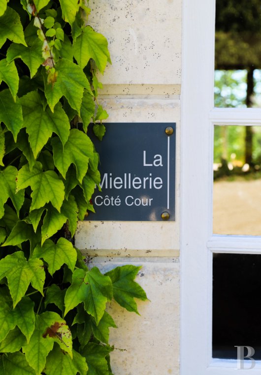 Près d’Ingrandes, dans l’Indre et en limite de la Vienne, un manoir d’origine médiévale et son hameau de dépendances surplombant l’Anglin - photo  n°31