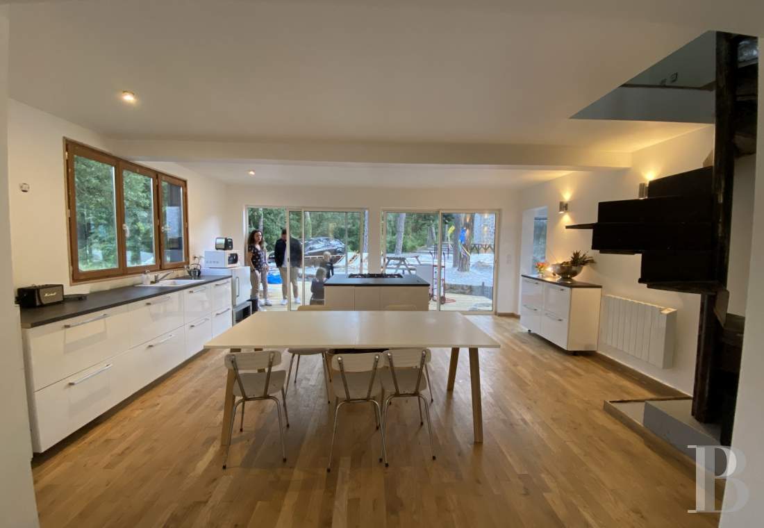 Dans la forêt de Fontainebleau,  une « Prairie House » à la française  - photo  n°6