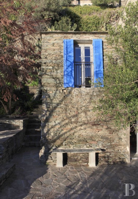Dans les collines du pittoresque village de Nonza, une maison toute simple posée comme une vigie - photo  n°6