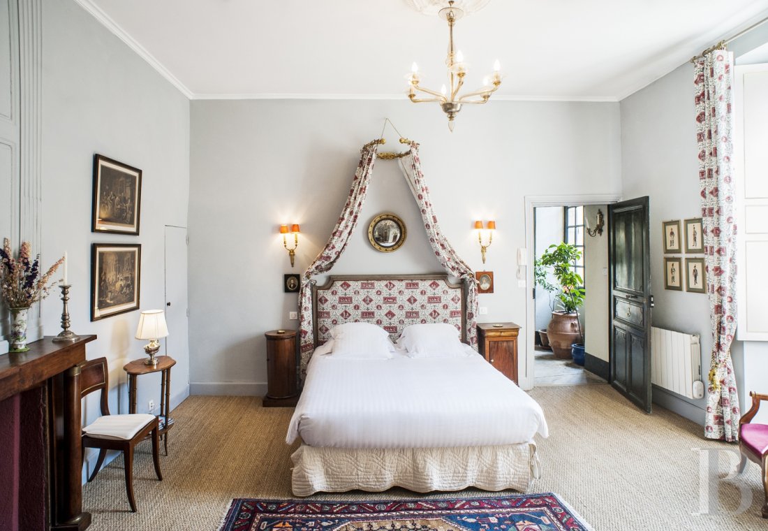 À Sarlat, un ancien hôtel particulier d’origine médiévale  abritant cinq suites lumineuses - photo  n°5