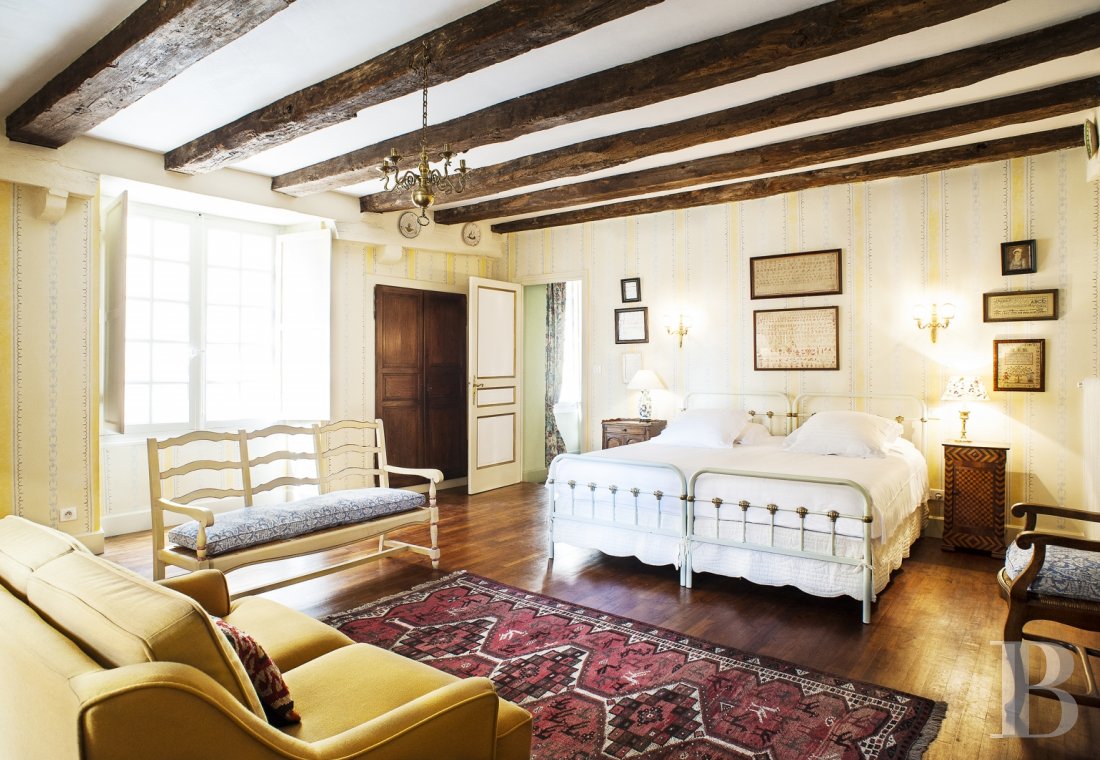 À Sarlat, un ancien hôtel particulier d’origine médiévale  abritant cinq suites lumineuses - photo  n°17