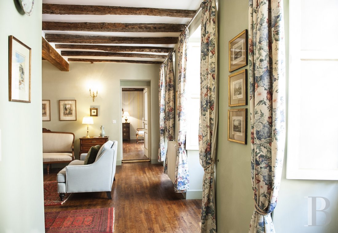 À Sarlat, un ancien hôtel particulier d’origine médiévale  abritant cinq suites lumineuses - photo  n°15