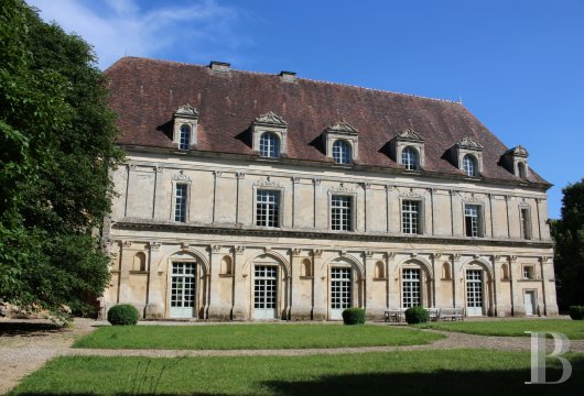 chateaux for sale France - France - Patrice Besse Castles and Mansions ...