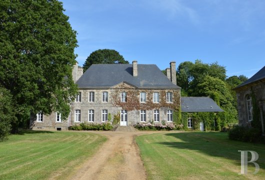 petit chateau a vendre bretagne