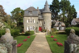 petit chateau a vendre bretagne