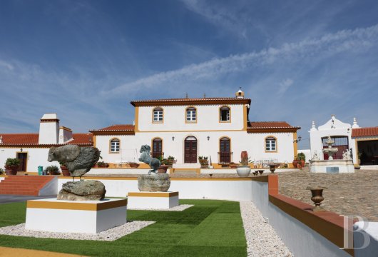 À Arronches, dans l'Alto Alentejo, un authentique « monte » du 19e s. et ses 12,2 ha de terres
