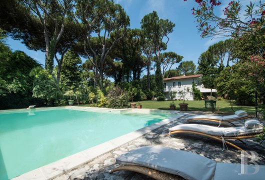 Au cœur de la Versilia une villa de 300m², avec sa piscine et son parc
