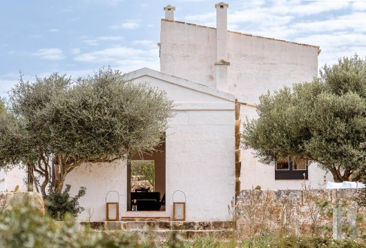 Entre Ciutadella et les plages du sud de Minorque, une ancienne bergerie et sa maison sur quelque 42 hectares
